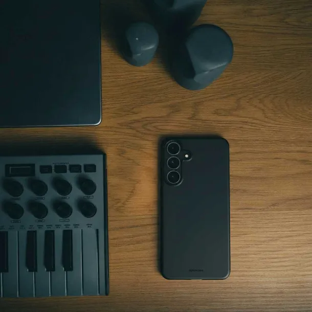 spacecase-silicone-case-3-0-galaxy-s25-fe-black-typ-plecki