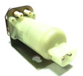 pompka-spryskiwacza-szyb-volvo-f-fl-nowa