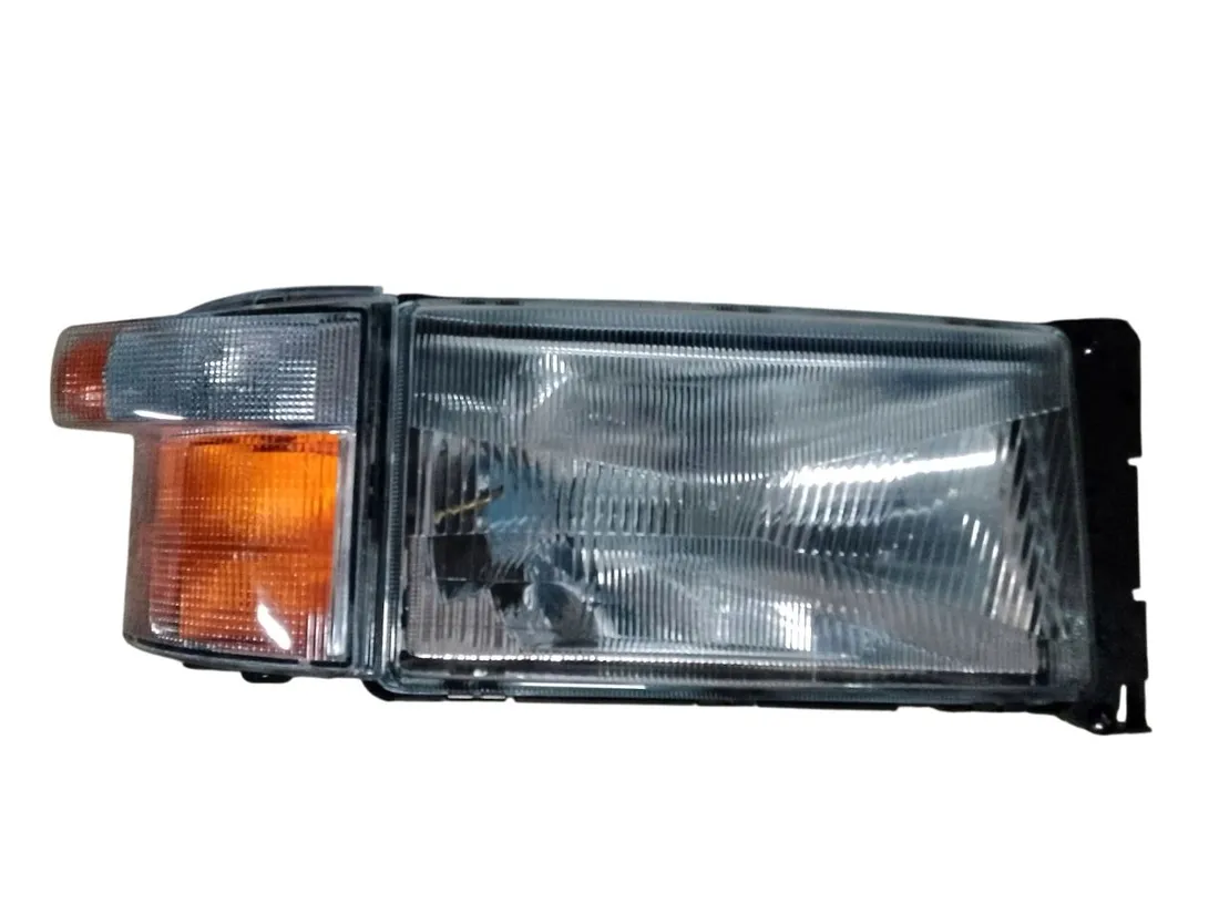 reflektor-przedni-scania-4-prawy