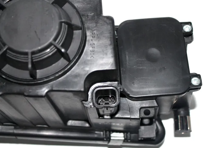 halogen-man-tgx-tgs-lewy-numer-katalogowy-czesci-81251016521