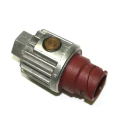 wylacznik-czujnik-stop-swiatla-man-81255200188