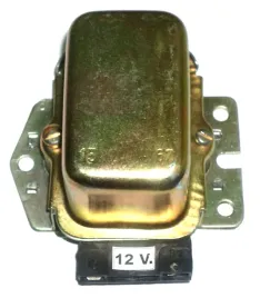 regulator-napiecia-12v-mechaniczny