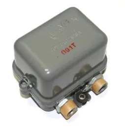 regulator-napiecia-pradnicy-12v-rg17bw-star-660-66