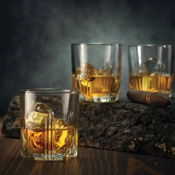 bormioli-rocco-selecta-zestaw-do-whisky-material-wykonania-szklo
