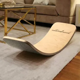 naturalwood-deska-balansujaca-z-filcem-bujak-do-balansowania-montessori