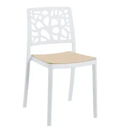 solidne-sztaplowane-biale-krzeslo-z-naturalnym-siedziskiem-k34-fx