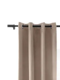 zaslona-welurowa-140x250-na-przelotkach-przelotki-velvet-welur-bezowa