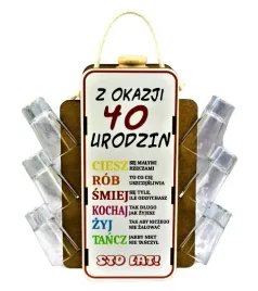 zestaw-urodzinowy-karafka-kieliszki-dowolna-cyfra-zawieszka-gratis