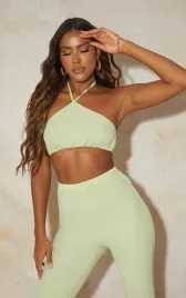 kc64303-prettylittlething-wiazany-crop-top-na-ramiaczkach-13-xs