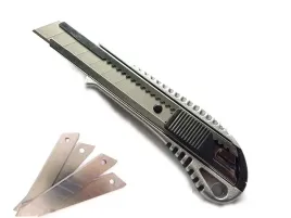 noz-metalowy-do-tapet-uniwersalny-nozyk-10-ostrzy