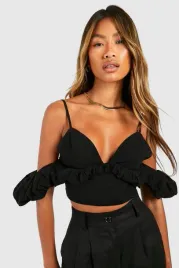 ec22220-boohoo-crop-top-na-ramiaczkach-falbana-zamek-18-l