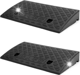 rampa-najazdowa-na-kraweznik-najazd-dla-samochodow-7cm-solidne-dwie-sztuki