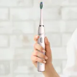 szczoteczka-soniczna-do-zebow-etui-uchwyt-37-tys-drgan-medi-sleep-zasilanie-akumulatorowe