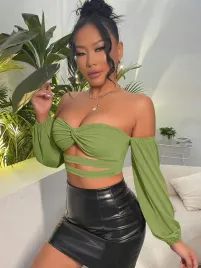 kc61318-shein-crop-top-odkryte-ramiona-m
