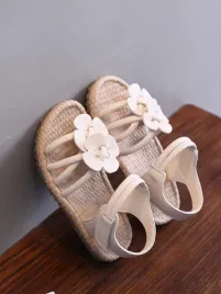 ic06212-shein-bezowe-sandalki-dziewczece-rzepy-aplikacje-kwiaty-24