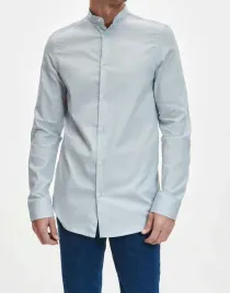 lc65211-koszula-meska-blekitna-z-dlugim-rekawem-guziki-stojka-2-s