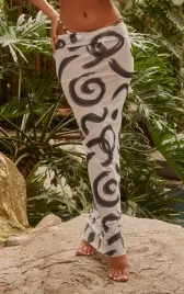 cc21206-prettylittlething-wzorzysta-plazowa-spodnica-maxi-51-s