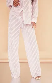 ic51302-spodnie-plazowe-teskturowe-rozowe-prettylittlething-50-m