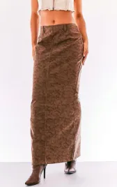ec15118-prettylittlething-spodnica-maxi-eko-skora-47-l