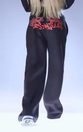 kc84109-prettylittlething-spodnie-dresowe-oversize-nadruk-45-l