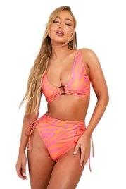 t11406-boohoo-dwuczesciowy-stroj-kapielowy-zwierzecy-wzor-sciagacze-33-l