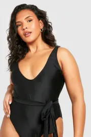 cc23209-boohoo-gladki-czarny-jednoczesciowy-stroj-kapielowy-31-4xl