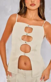 lc85207-top-bezowy-na-ramiaczkach-wyciecia-prettylittlething-11-xl