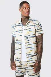 xc22213-boohoo-teskturowa-koszula-z-krotkim-rekawem-3d-m