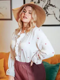 lc52119-shein-koszula-z-falbankami-i-nadrukiem-serca-52