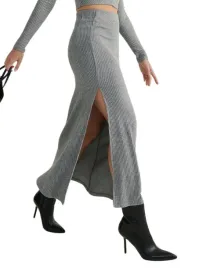 tr24407-spodnica-prazkowana-maxi-wysoki-stan-brokatowa-nic-rozporek-xs