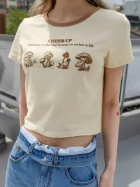 kc64305-dazy-krotki-t-shirt-z-nadrukiem-okragly-dekolt-m