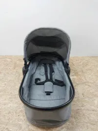 gondola-do-maxi-cosi-zelia-s-trio-wozek-wielofunkcyjny-3w1
