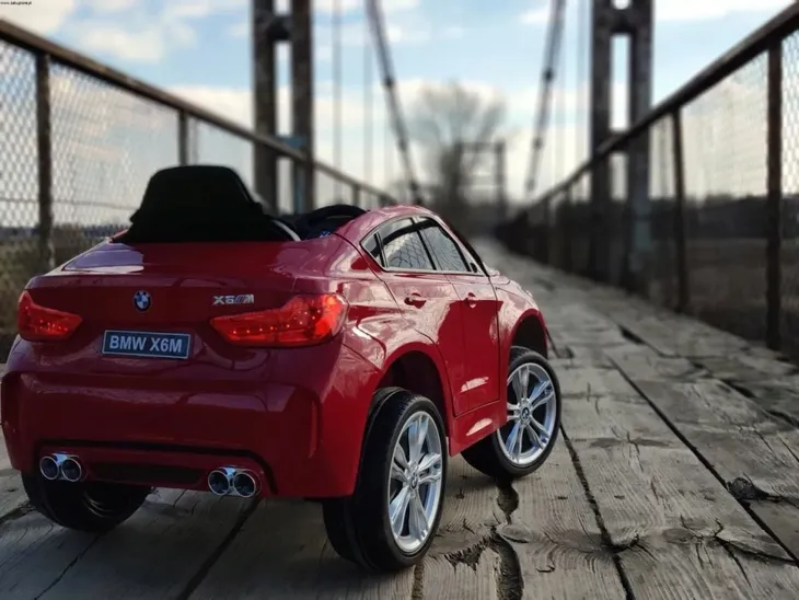 auto-na-akumulator-bmw-x6m-marka-ramiz-stan-nowy