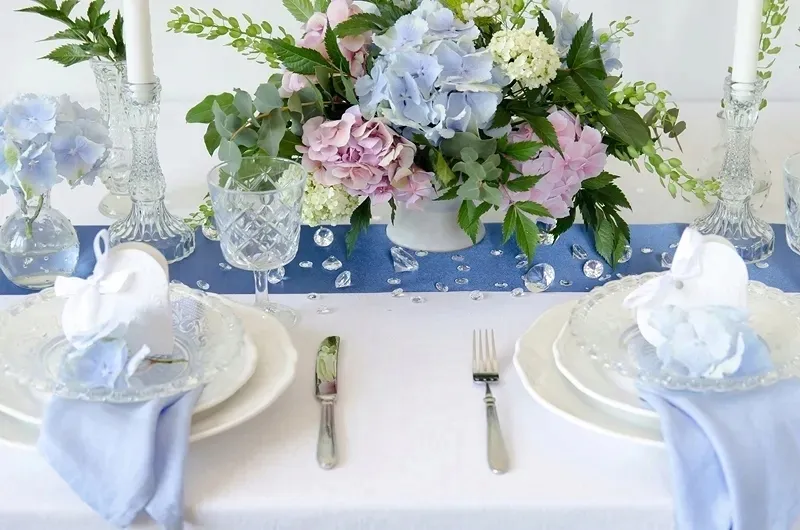 krysztalki-diamenty-konfetti-wesele-100-szt-niebieskie-chrzest-slub