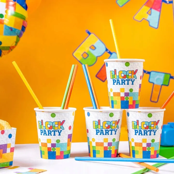 kubeczki-papierowe-klocki-urodzinowe-6szt-pojemnosc-220-ml