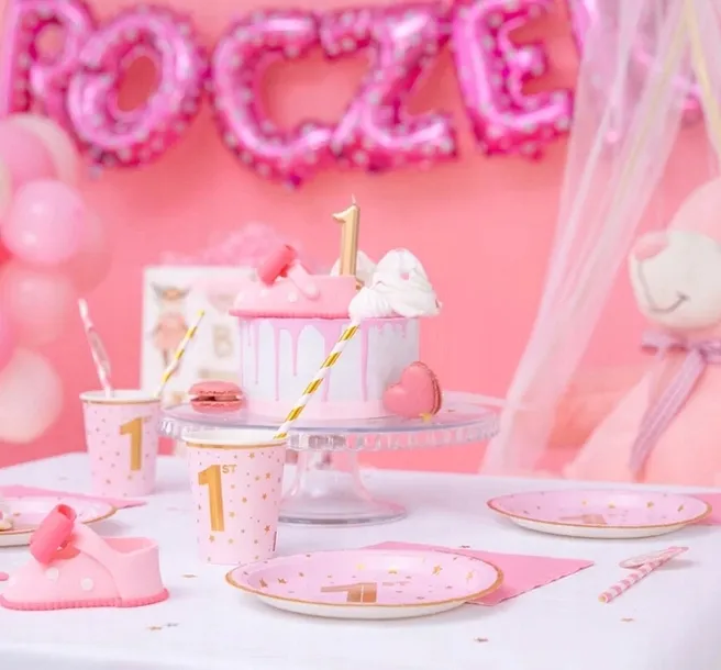 kubeczki-papierowe-urodzinowe-roczek-niebieskie-zlote-6szt-odcien-blekitny