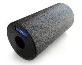 walek-roller-do-masazu-plaski-czarny