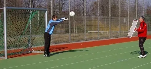 rebounder-mini-dla-trenera-bramkarzy