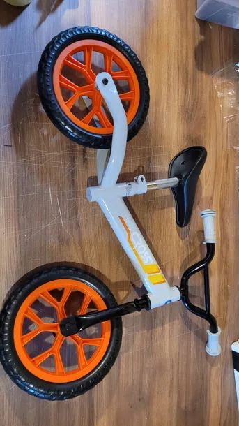 rowerek-biegowy-chicco-cross-wiek-dziecka-2-lata