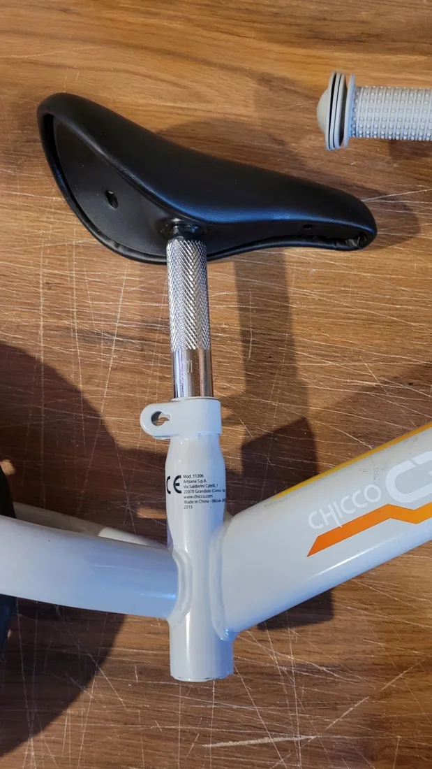 rowerek-biegowy-chicco-cross