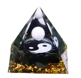 piramida-orgonit-z-symbolem-yin-yang-harmonia-rownowaga-estetyka-5-cm