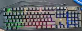 zestaw-trust-gxt-838-azor-gaming-combo