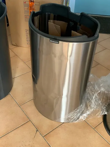 brabantia-touch-bin-40-45-l