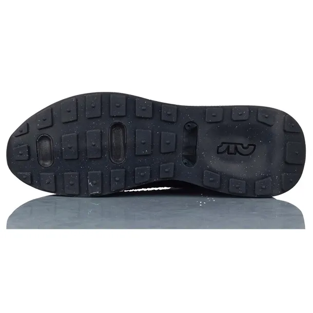 air-max-flyknit-racer-kod-producenta-fd2764001-marka-nike