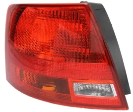 audi-a4-b7-04-08-kombi-lampa-tylna-lewa-nowa-zewn