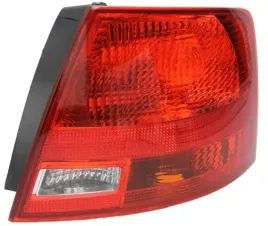 audi-a4-b7-04-08-kombi-lampa-tylna-prawa-nowa-zewn