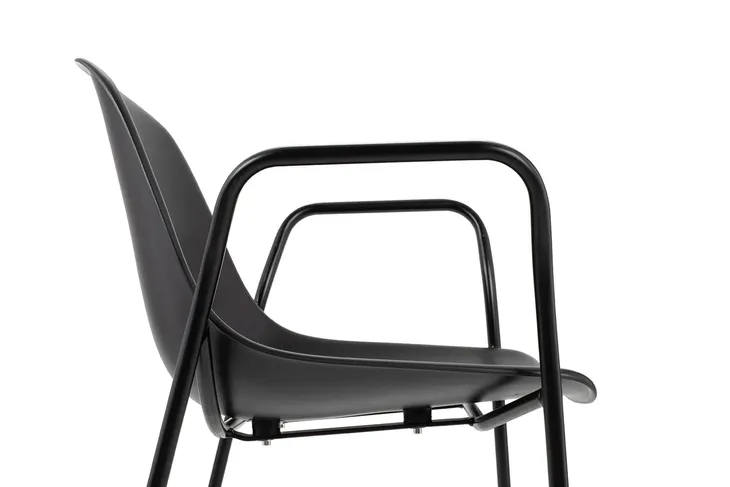 krzeslo-resol-arm-czarne-marka-king-home-wysokosc-mebla-82-cm