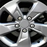 nasadki-na-sruby-21-mm-chrom-zastosowanie-felgi-aluminiowe-felgi-stalowe