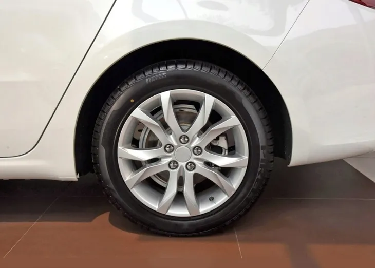 nasadki-na-sruby-21-mm-chrom-stan-nowy-zastosowanie-felgi-aluminiowe-felgi-stalowe