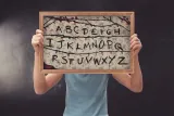 stranger-things-run-plakat-915x61-cm-stan-nowy
